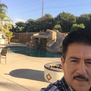 Meet your Posher, Juan